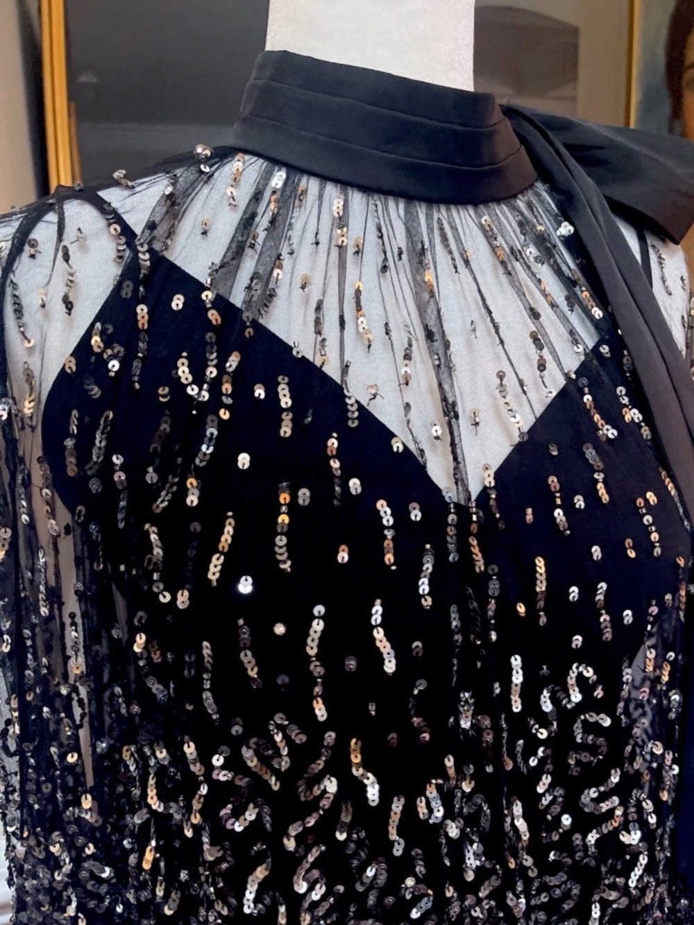 Alice + Olivia Zenon Embellished Black Cape Mini Dress Size US 6 $1,495 - Picture 5 of 14